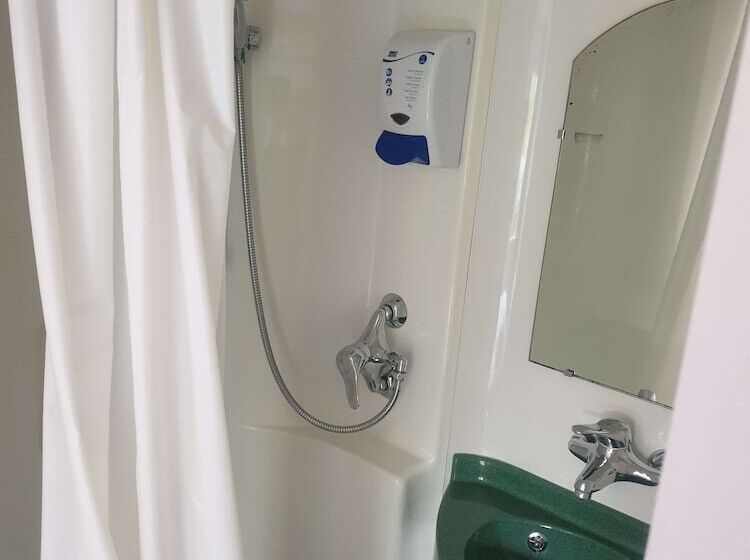 غرفة قياسية سرير مزدوج, Kyriad Direct  Poissy   Acheres