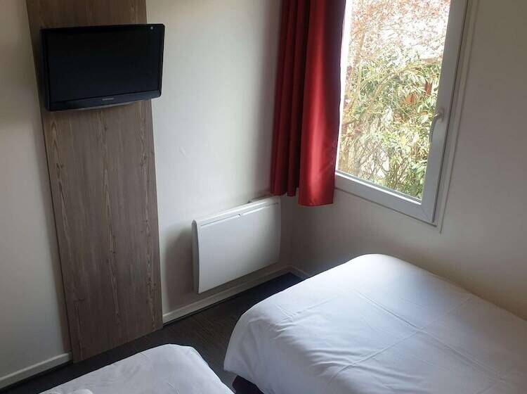 Номер Стандарт, Kyriad Direct  Poissy   Acheres