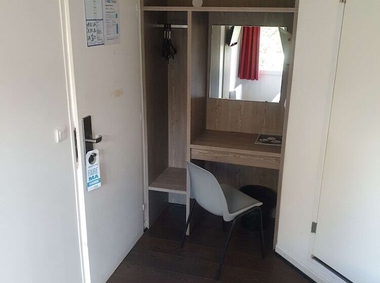 Номер Стандарт, Kyriad Direct  Poissy   Acheres