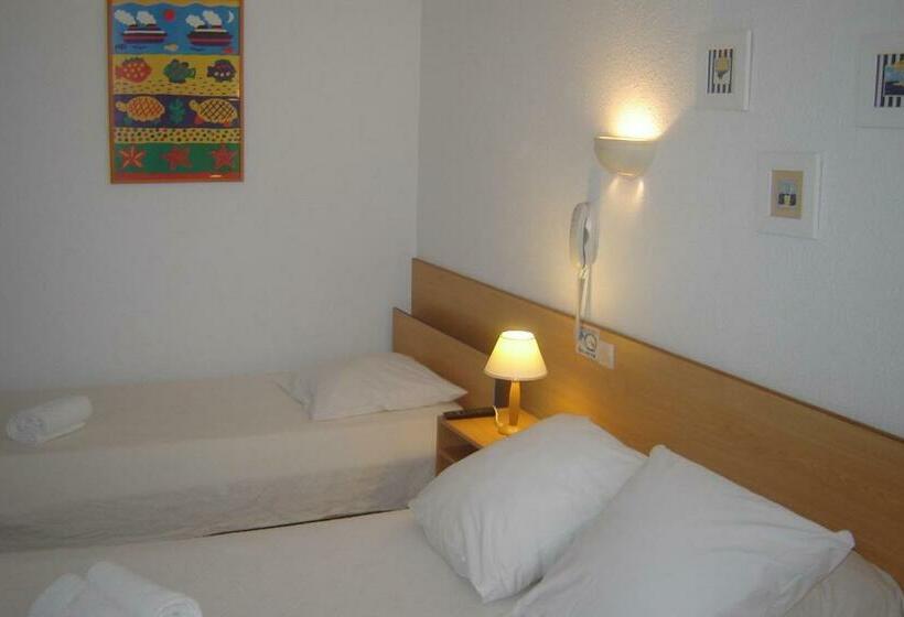 اتاق استاندارد سه نفره, Le Gambetta