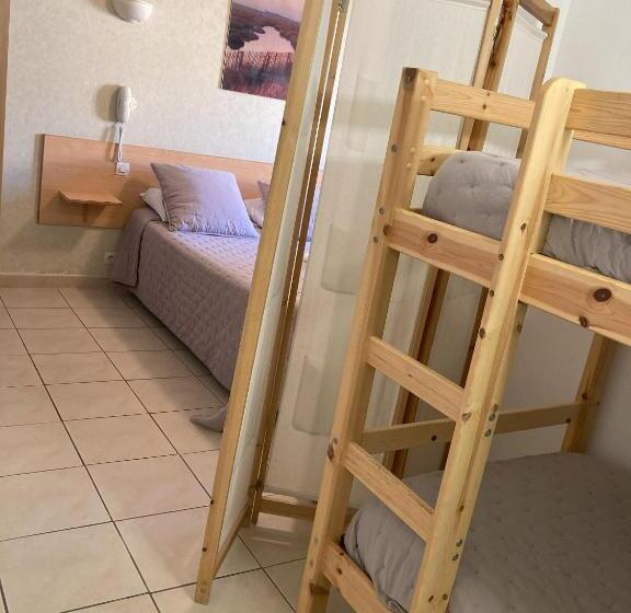 اتاق استاندارد چهار تخته, Le Gambetta