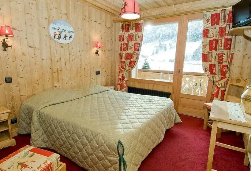 Standard-huone, Hôtel Chalet Les Ecureuils Restaurant, Sauna & Spa Garage