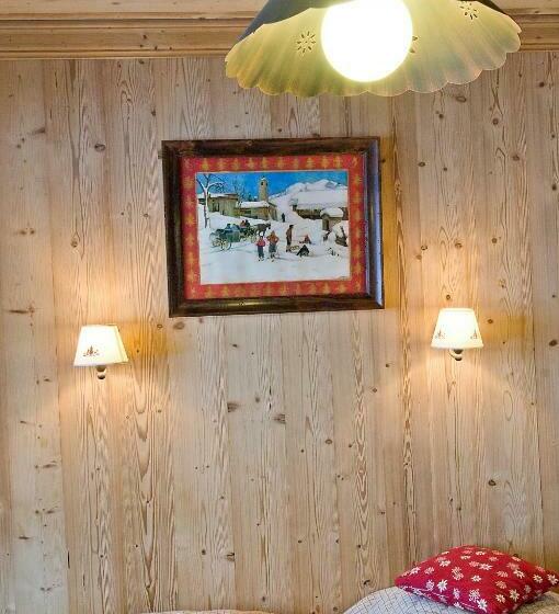 חדר סטנדרט, Hôtel Chalet Les Ecureuils Restaurant, Sauna & Spa Garage