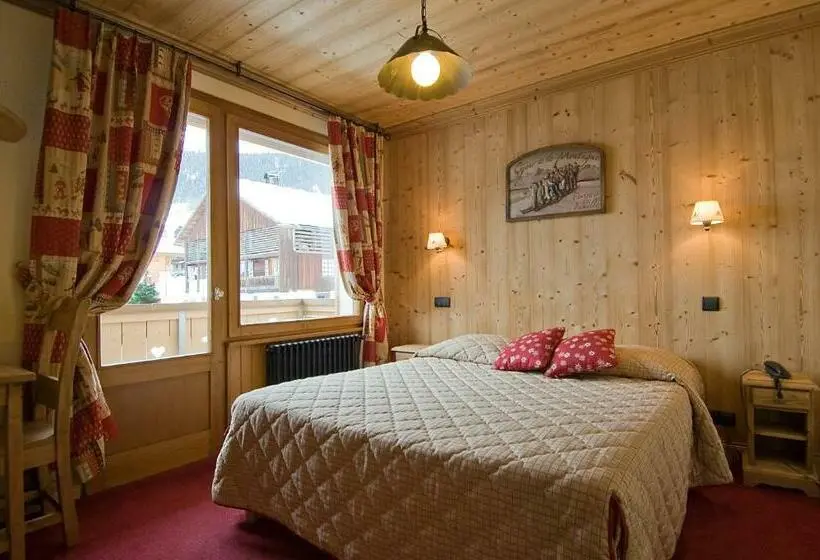 Standard-huone, Hôtel Chalet Les Ecureuils Restaurant, Sauna & Spa Garage