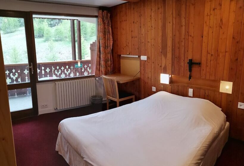 غرفة عائلية, Les Lores