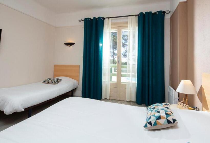 标准三人间, Les Rocailles