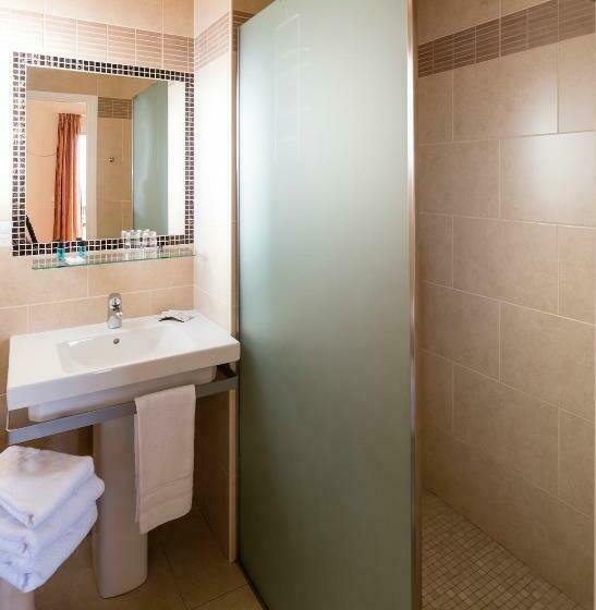 اتاق سوپریور با چشمانداز دریا, Miramar