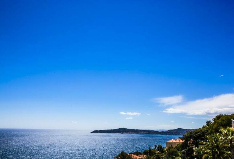 اتاق سوپریور با چشمانداز دریا, Miramar