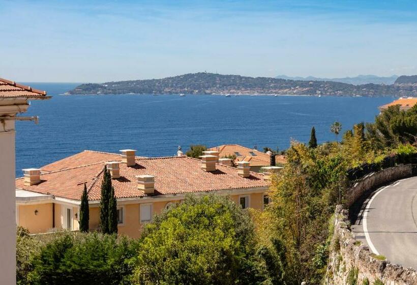 اتاق سوپریور با چشمانداز دریا, Miramar