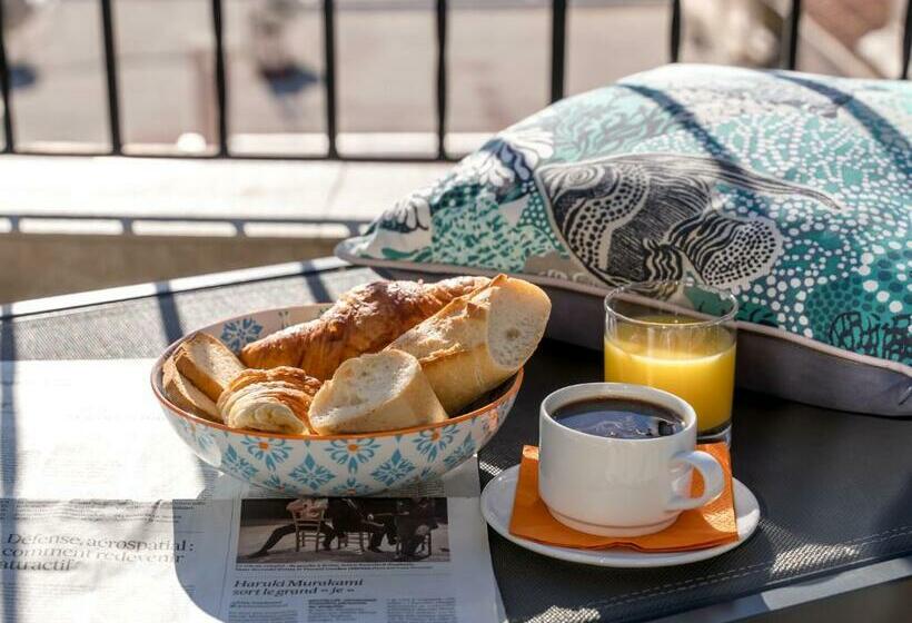 اتاق سوپریور با چشمانداز دریا, Miramar