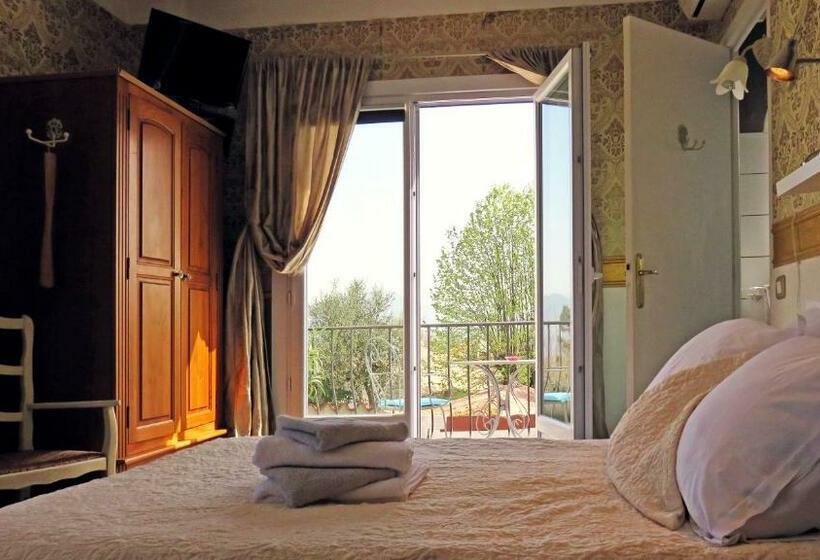 غرفة بريميوم, Mon Soleil