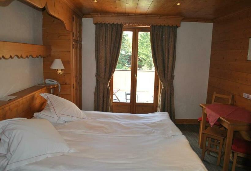 חדר סטנדרט עם נוף, Oustalet