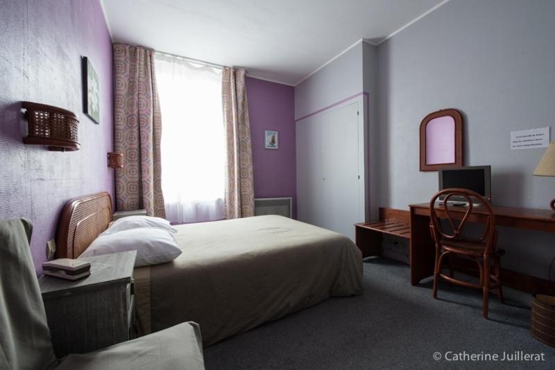 스탠다드 룸, Phoebus