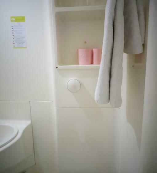 غرفة عائلية, Quick Palace Anglet