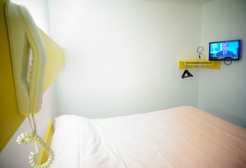 غرفة قياسية لذوى الاحتياجات الخاصة, Quick Palace Anglet