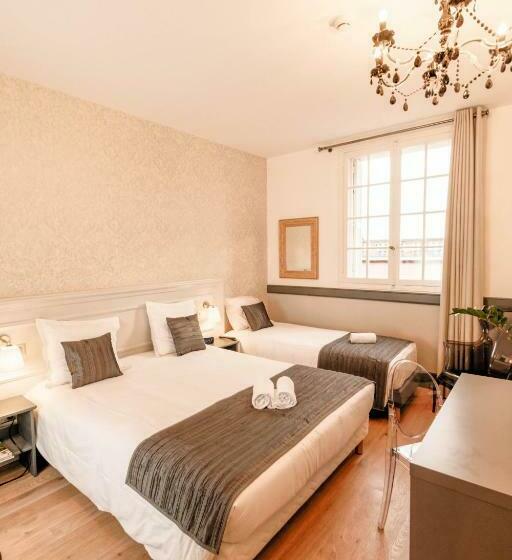 اتاق استاندارد سه نفره, Restaurant Edmond's