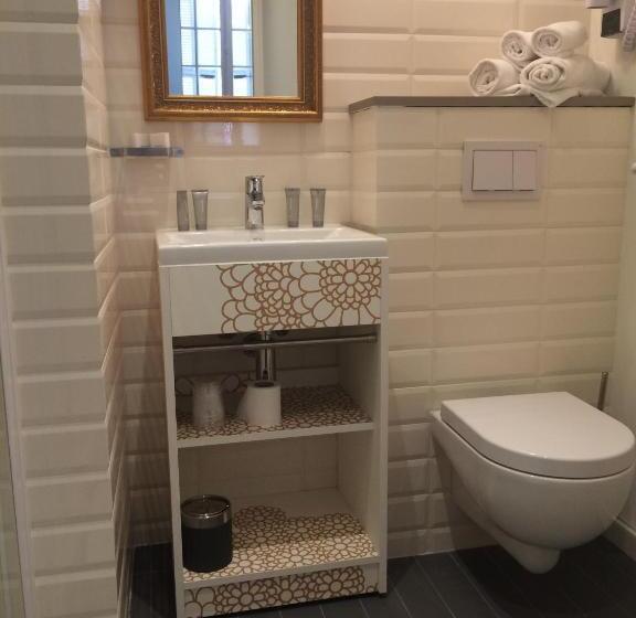 اتاق استاندارد با چشم‌انداز, Restaurant Edmond's