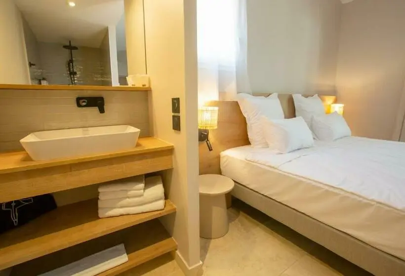 Basic-huone, Hôtel L Escalet