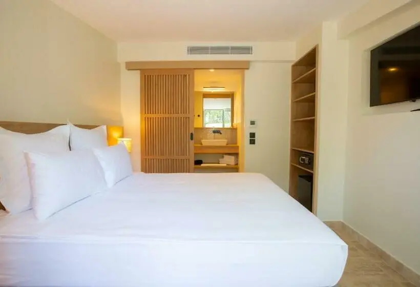 Basic-huone, Hôtel L Escalet