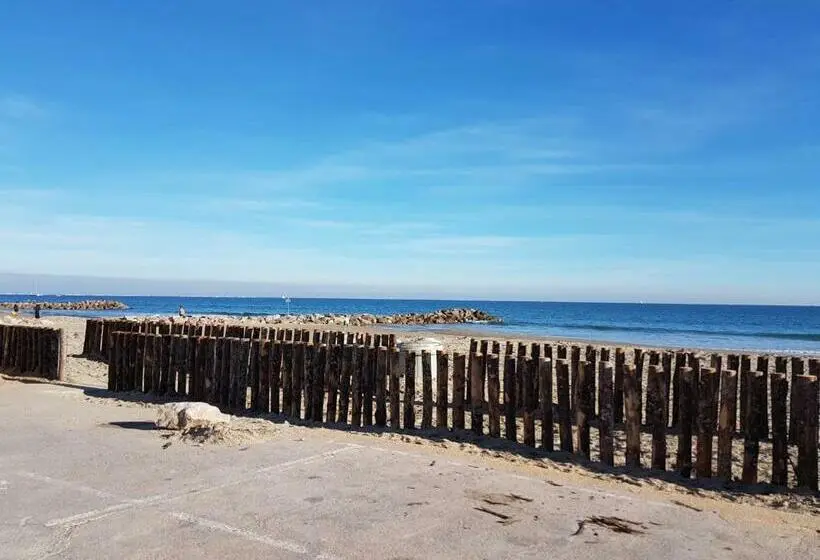 オーシャンビュースーペリアールーム, Le Grand Large Bord De Mer Hotel & Appartements