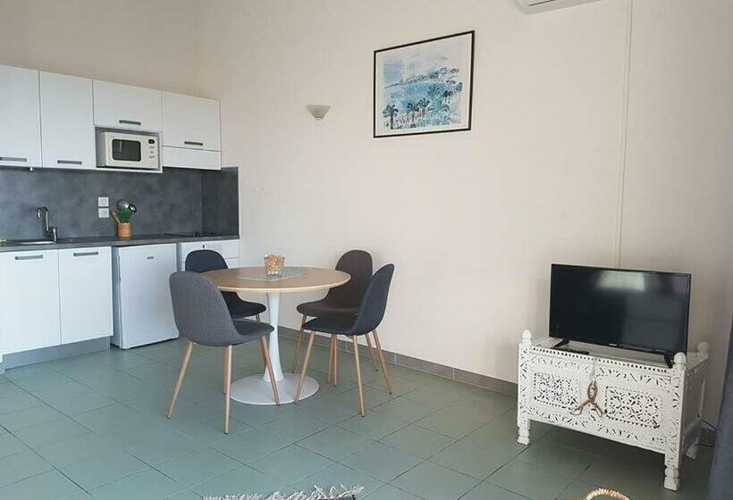 标准工作室, Résidence Costa D'oru