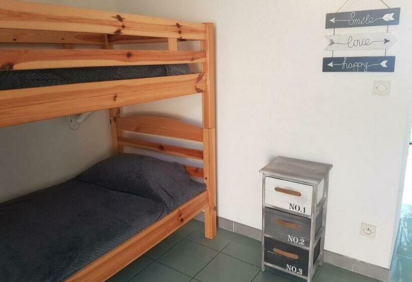 スタンダードスタジオ, Résidence Costa D'oru