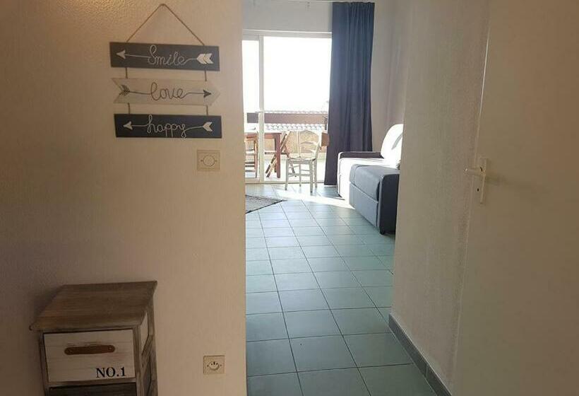 スタンダードスタジオ, Résidence Costa D'oru