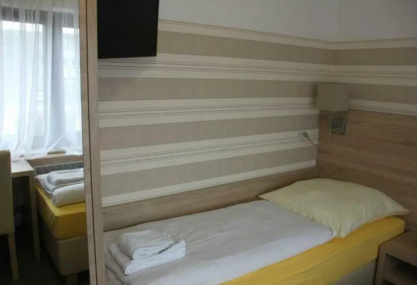 اتاق استاندارد, Airport Hotel Zum Taubengrund