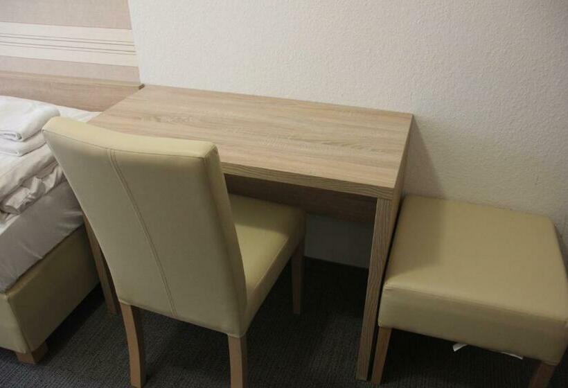 スタンダードルーム, Airport Hotel Zum Taubengrund