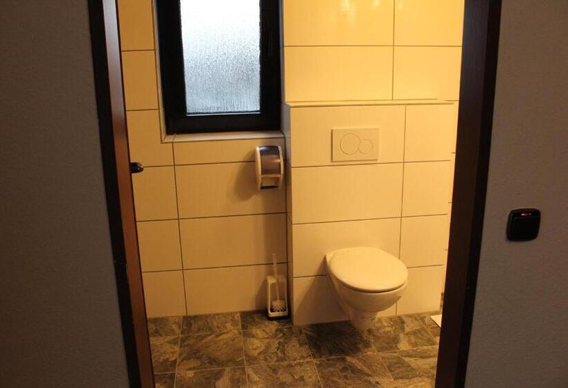 اتاق استاندارد, Airport Hotel Zum Taubengrund