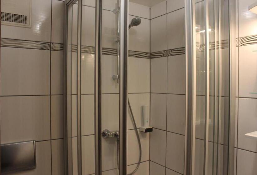 スタンダードシングルルーム, Airport Hotel Zum Taubengrund