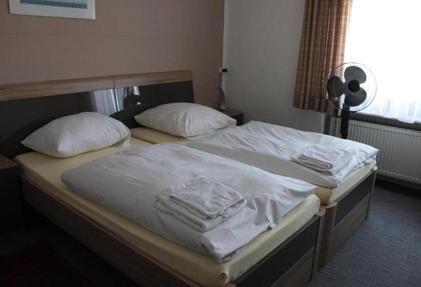 ファミリールーム, Airport Hotel Zum Taubengrund