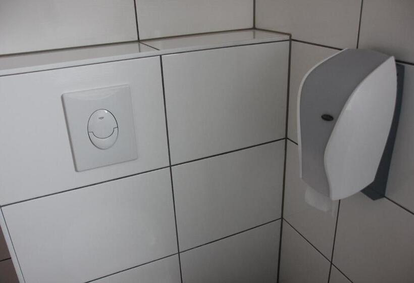 اتاق استاندارد با سرویس بهداشتی مشترک, Airport Hotel Zum Taubengrund