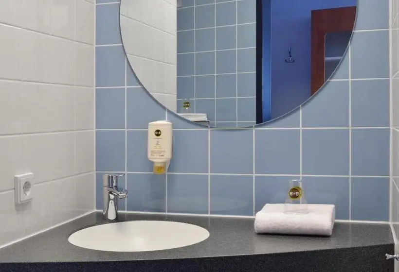 スタンダードトリプルルーム, B&b Hotel Kiel City