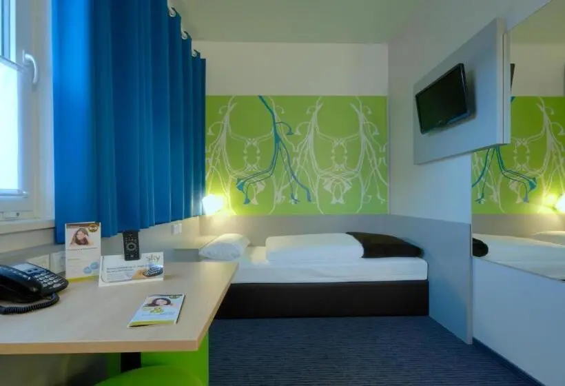 Standard Kolmen Hengen Huone, B&b Hotel Paderborn