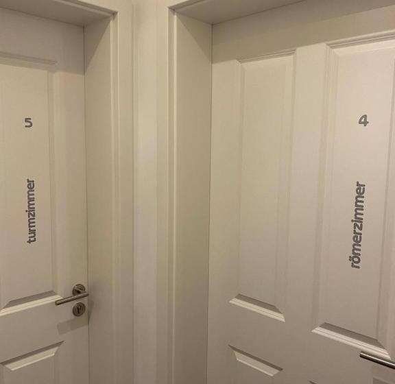 컴포트 룸, Am Meerturm