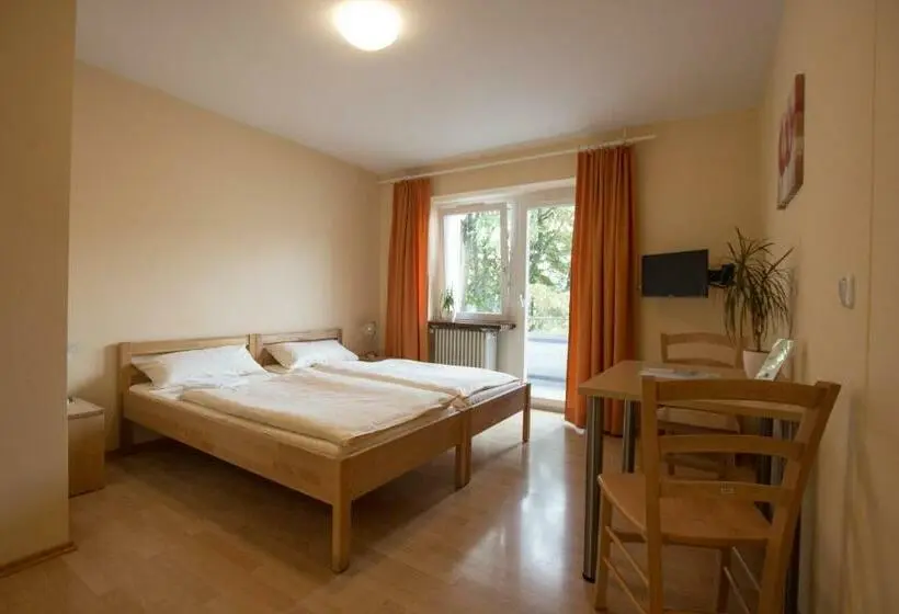Quarto Comfort, Hostel Sleps