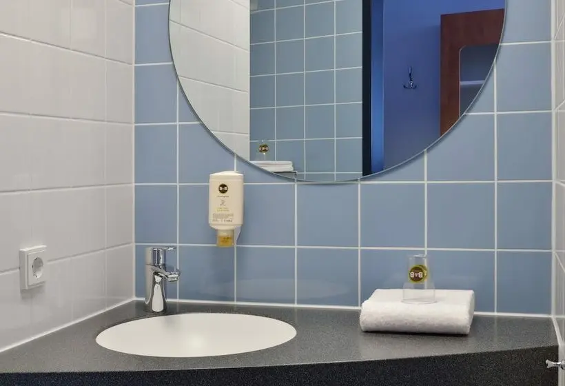 スタンダードトリプルルーム, B&b Hotel Kiel City