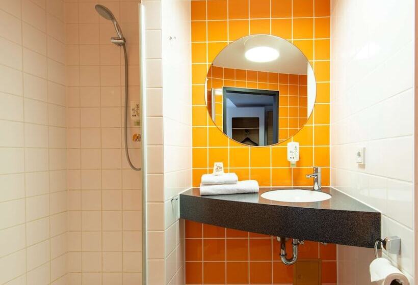 Номер Стандарт Трехместный, B&b Hotel Schweinfurt City