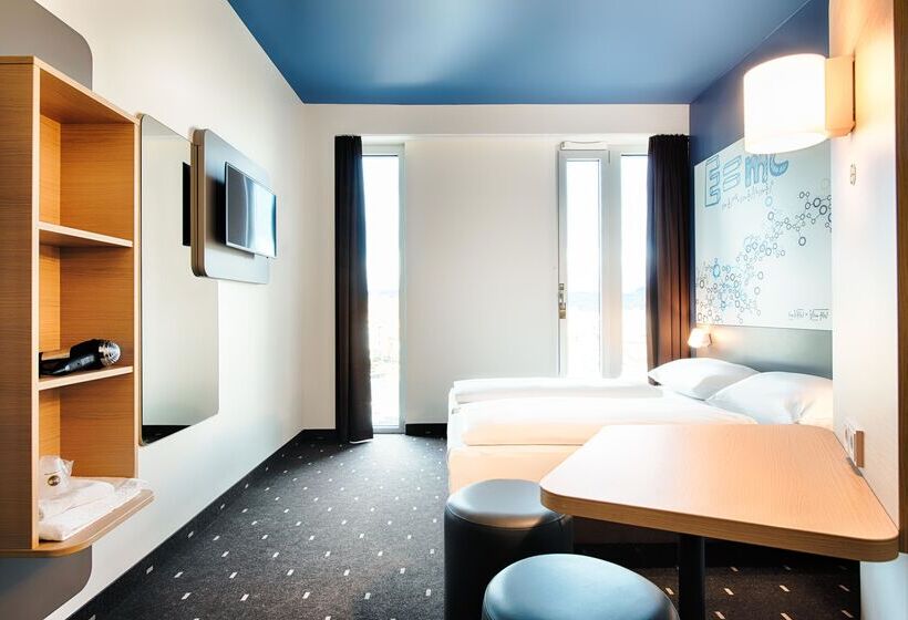 Номер Стандарт, B&b Hotel Ulm