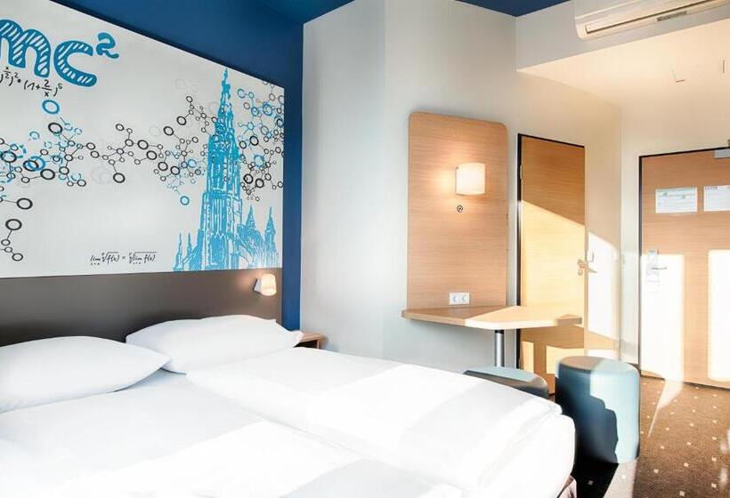Номер Стандарт, B&b Hotel Ulm