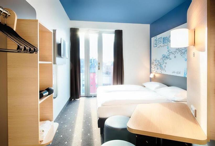 Номер Стандарт, B&b Hotel Ulm