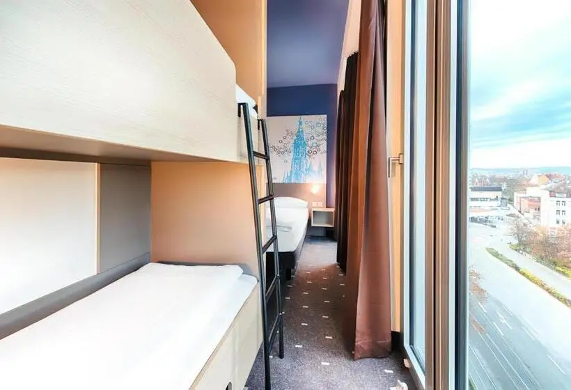 Perhehuone, B&b Hotel Ulm