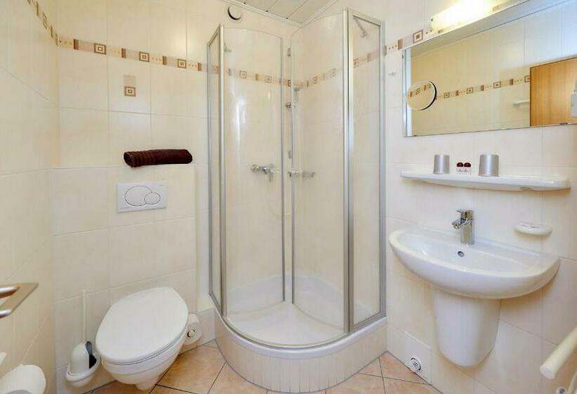 컴포트 룸, Brunnenhof