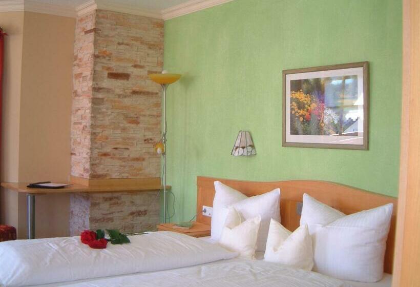 디럭스 룸, Brunnenhof