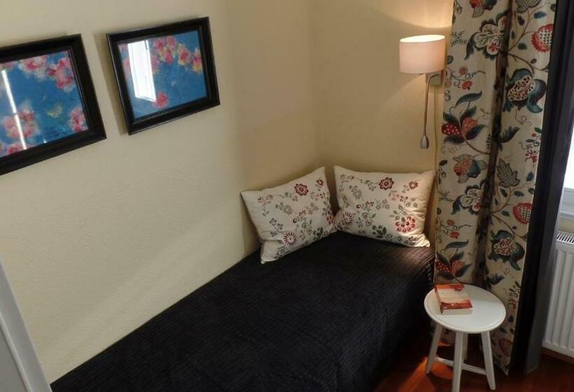 带2个卧室的公寓, & Café Kleinergrünauer