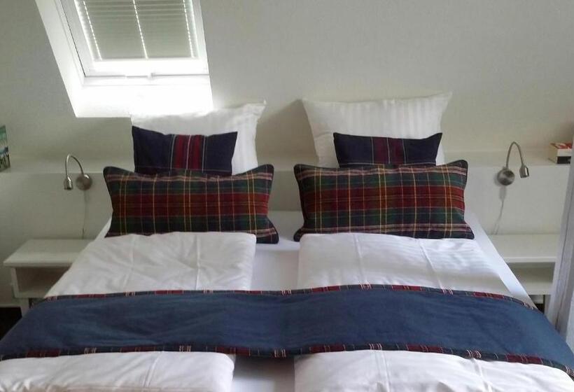 דירת חדר, & Café Kleinergrünauer