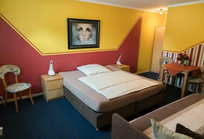 スタンダードトリプルルーム, City Hotel Hilden