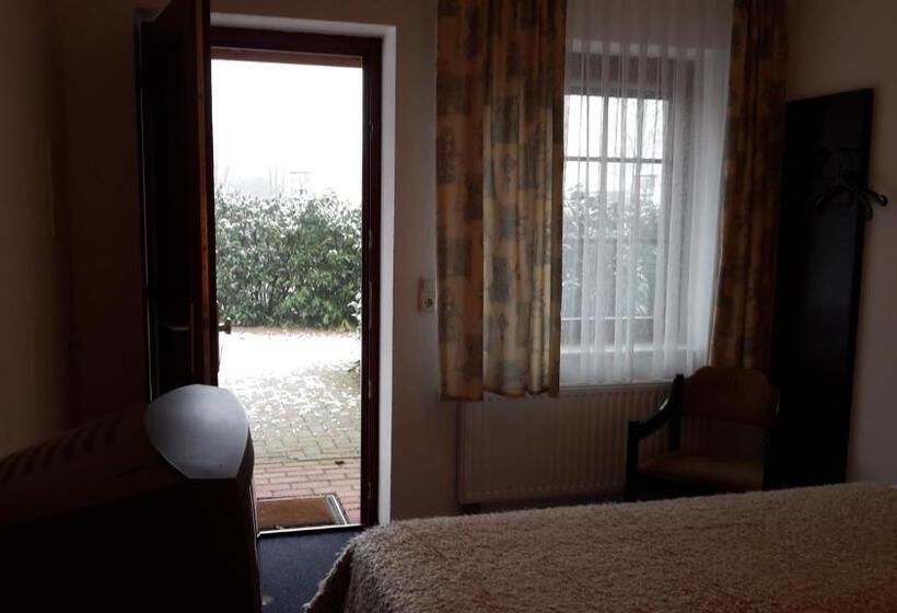 غرفة قياسية فردية, Der Heidkrug