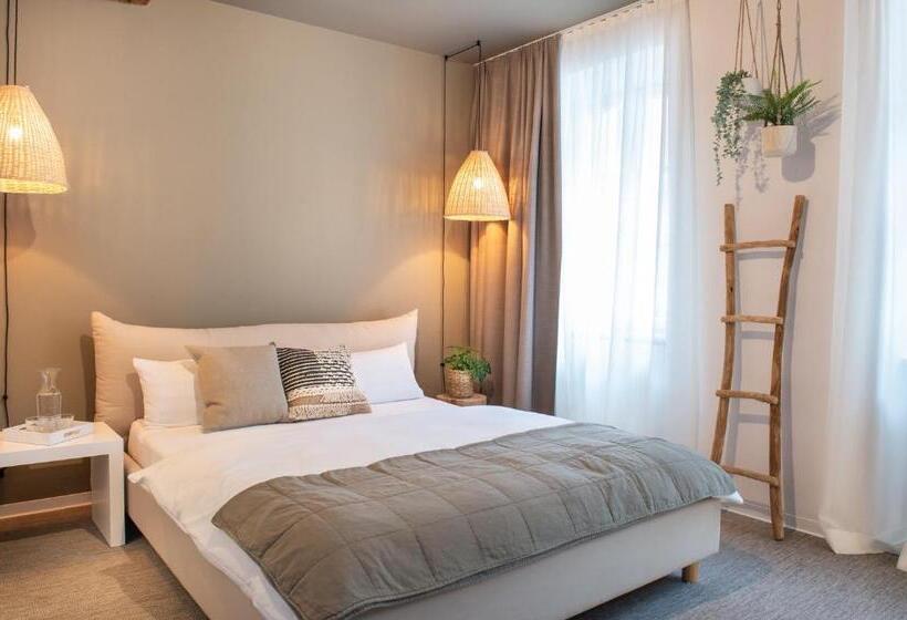 标准间, Fuchs Life Style Mit Night Life